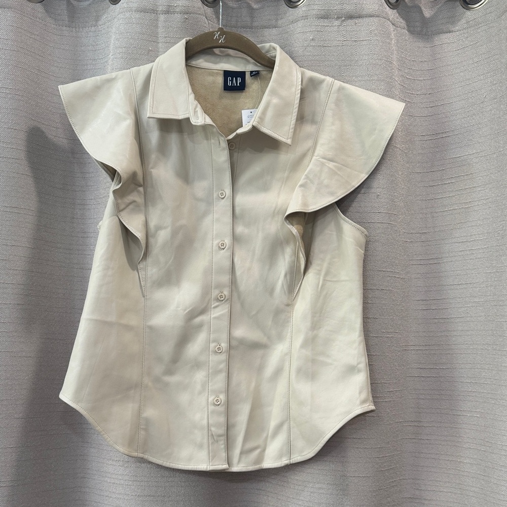 NWT GAP Women's Vegan Faux Leather Cream Button-Down Shirt Size Medium - Picture 2 of 10
